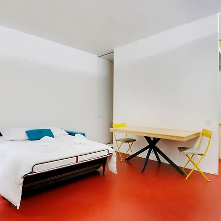 Ferienwohnung Le Plumassier Du Roi Paris Exterior foto